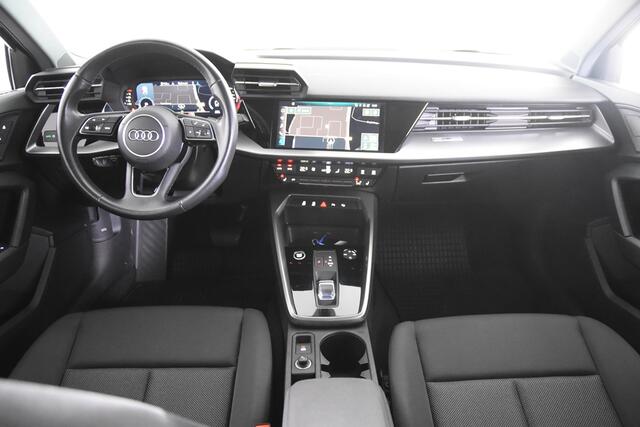 Audi A3 SPORTBACK 30 TFSI *1ste Eigenaar*Navigatie*Stoelverwarming*Keyless*