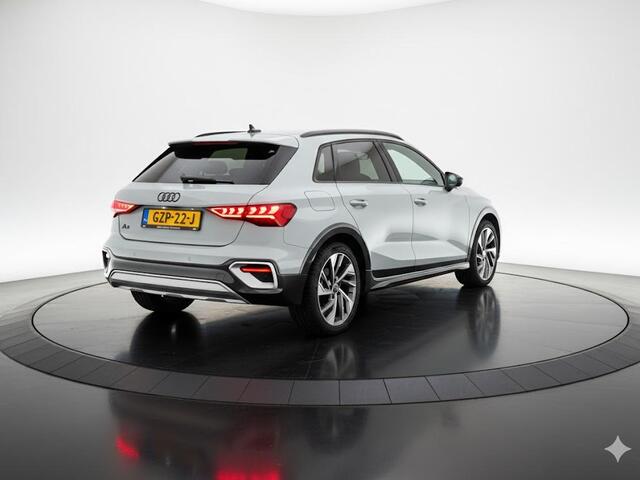 Audi A3 SPORTBACK 35 TFSI Advanced edition 150PK S-tronic | Ambient + | Elektrische verstelbare stoel | Elektrische achterklep | Parkeersensoren voor + achter |