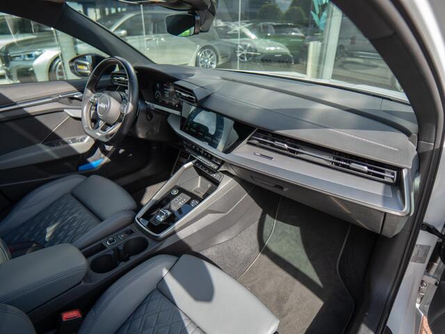 Audi A3 SPORTBACK 45 TFSI e S edition Competition | Pano | Matrix | Ambiente