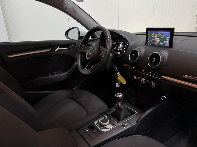 Audi A3 SPORTBACK 30 TFSI Pro Line METALLIC-LAK LED NAVI PDC LMV 1STE.EIGEN.