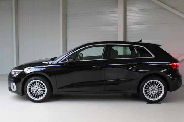 Audi A3 SPORTBACK 30 TFSI Advanced edition Navigatie | 17" velgen | Climate Control | PDC achter