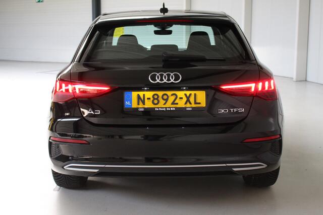 Audi A3 SPORTBACK 30 TFSI Advanced edition Navigatie | 17" velgen | Climate Control | PDC achter