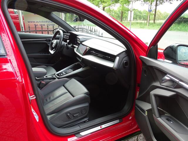 Audi A3 SPORTBACK 45 TFSI e S ed. Competition VOL OPTIES 1e eig