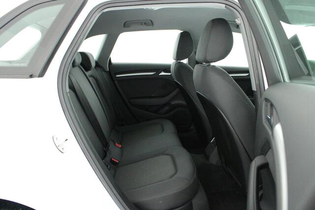 Audi A3 SPORTBACK 1.4 e-tron 204pk Sport Pro Line plus Stoelverwarming Keyless Adaptive Cruise Led Navigatie