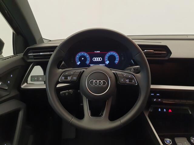 Audi A3 SPORTBACK 35 TFSI 150pk S-Line S-Tronic Virtual cockpit, Cruise control, App connect