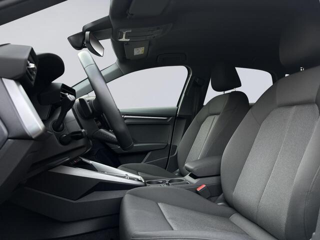 Audi A3 SPORTBACK 40 TFSI e Edition S Line /Apple & Android carplay/Achteruitrijcamera/Stoelverwarming/Sportstuur/Cruise & Clima/Isofix (MET GARANTIE*)
