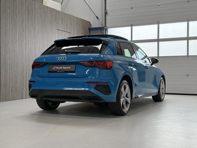 Audi A3 SPORTBACK 45 TFSI e S edition Competition 245PK - S LINE - RS STOELEN - PANORAMADAK - TURBO BLAUW - SFEER VERLICHTING