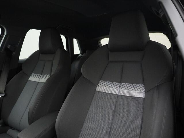 Audi A3 SPORTBACK 30 TFSI/110PK Business edition · Navigatie · LED · Apple/Android Car Play · Trekhaak ·