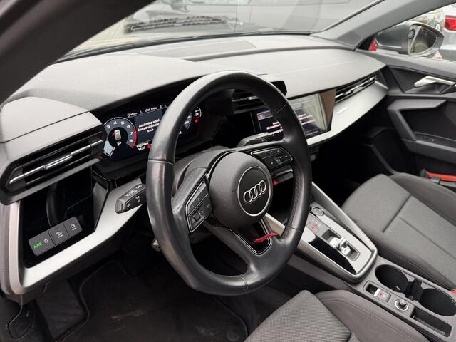 Audi A3 SPORTBACK 30 TFSI Advanced edition | Navi | LMV | PDC |