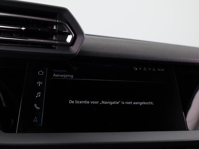 Audi A3 SPORTBACK 40 TFSI e Pro Line 204pk | 18 inch Lichtmetalen velgen | Parkeercamera| Navigatie via App | Stoelverwarming