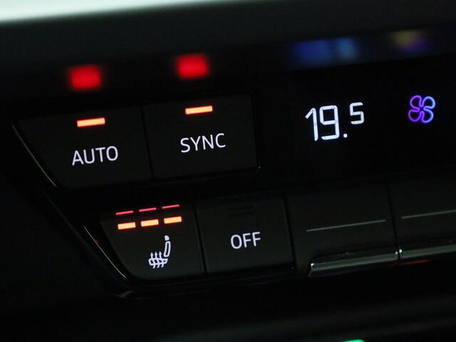 Audi A3 SPORTBACK 40 TFSIe 150kW/204PK Advanced S Line · SONOS Sound · Head-Up Display · Camera + Parkeersensoren · Adaptive Cruise Control · Stoelverwarming · Garantie t/m 14-04-2030 of 100000km