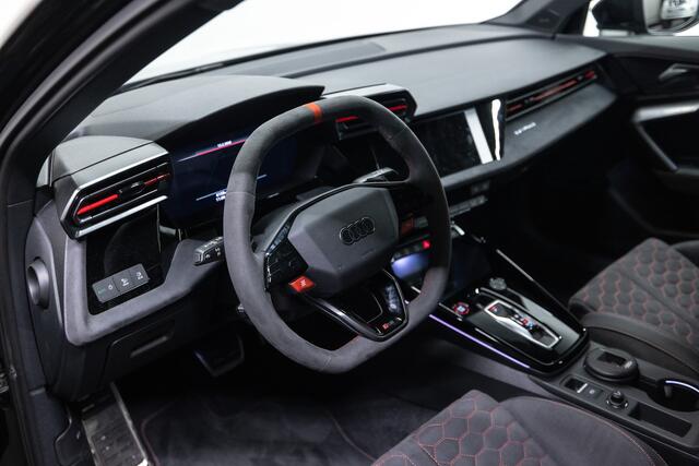 Audi A3 SPORTBACK 2.5 TFSI RS 3 quattro RS Schaalstoelen