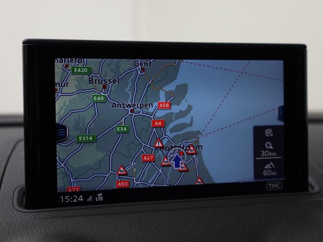 Audi A3 SPORTBACK 30 TFSI/116PK Advance Sport · Navigatie · Drive select · Stoelverwarming