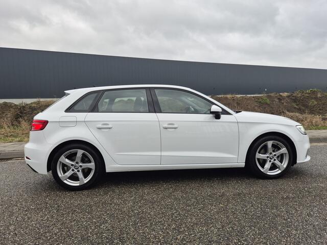 Audi A3 SPORTBACK 30 TFSI Sport Lease Edition Navigatie