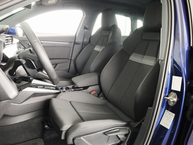 Audi A3 SPORTBACK 40 TFSI e Advanced edition 204PK | Adaptive cruise control | Sportstoelen | Smartphone Interface