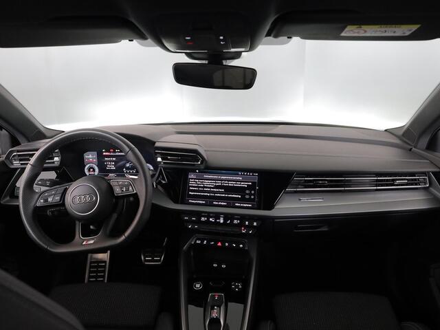 Audi A3 SPORTBACK 40 TFSI e S edition 204 pk S-tronic | Verlengde garantie | Navigatie | Parkeersensoren (Park assist) | Achteruitrijcamera | Stoelverwarming | S-Line |