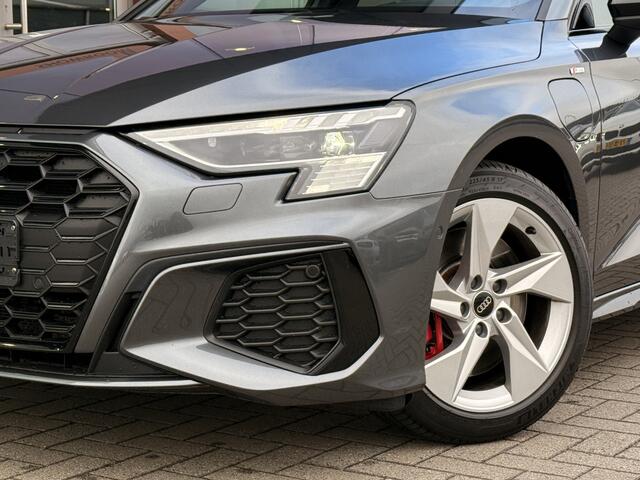 Audi A3 SPORTBACK 45 TFSI e S edition Competition | Matrix | Bang & Olufsen | Head-up | Massage | RS Stoelen | Camera | Afn Trekhaak | ACC |
