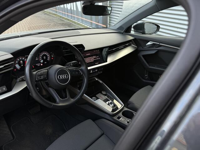 Audi A3 SPORTBACK 30 TFSI Advanced edition 2023!! BTW Auto!! | Clima | PDC Achter | Stoelverwarming | Navi | Full led | Apple Carplay/Android Auto | RIJKLAARPRIJS INCL 12 MAANDEN GARANTIE EN BEURT