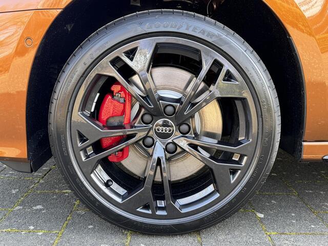 Audi A3 SPORTBACK S edition Competition 45 TFSI e 200 kW / 272 PK Sp Ipanemabraun Audi Exclusive | Panoramadak | Elektrische Stoelen | SONOS | Camera |