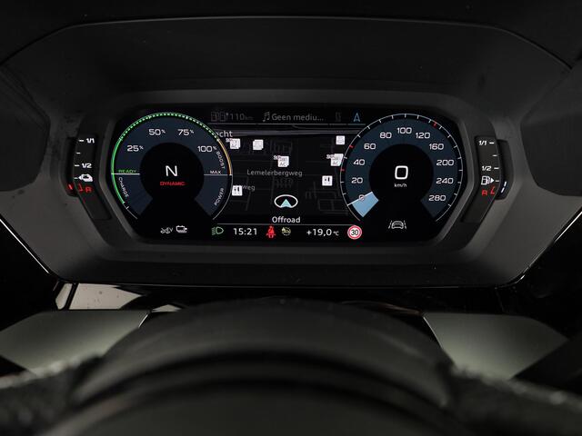 Audi A3 SPORTBACK 45 TFSI e S edition Competition 245pk | Ambient Lighting | Afgevlakt stuur | Audi soundsystem | Parkeerhulp V+A