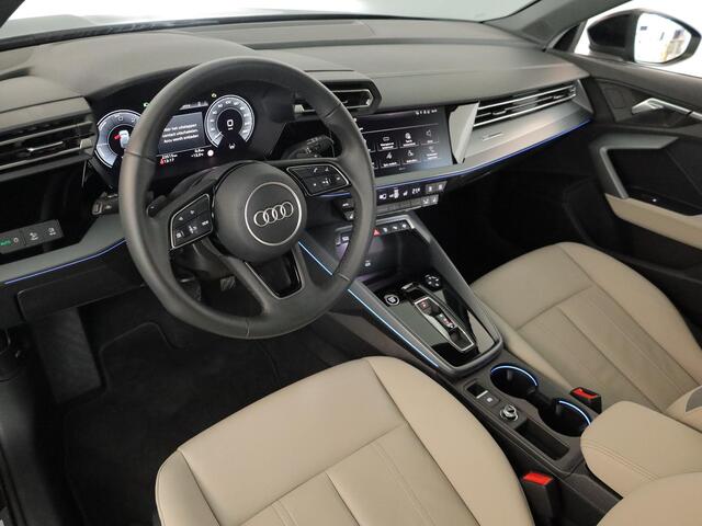 Audi A3 SPORTBACK 40 TFSI e Advanced edition 204 pk S-tronic | Verlengde garantie | Navigatie | Parkeersensoren (Park assist) | Achteruitrijcamera | Lederen bekleding | Adaptieve cruise control |