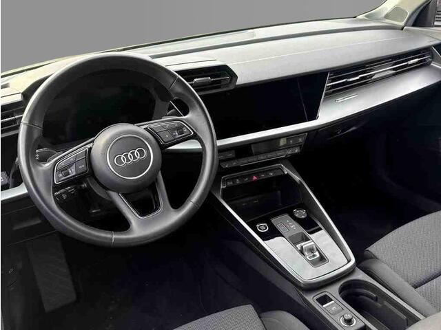 Audi A3 SPORTBACK 40 TFSI e 204pk PHEV S Line / Stoelverwarming / Camera