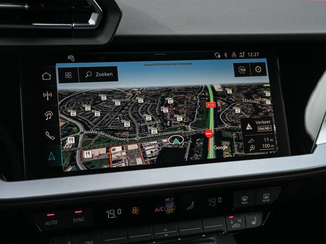 Audi A3 SPORTBACK 45 TFSI e S edition Competition | Panoramadak | 5 jr garantie | Ambiance interieur | Active Cruise | Sonos Sound | S-Seats + Memory | Head-Up | Camera | Stoelverwarming | Keyless