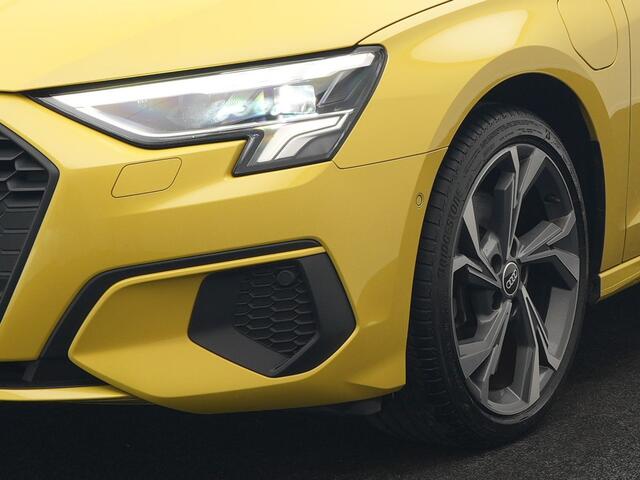 Audi A3 SPORTBACK 40 e-tron Advance Sport Plug In Hybrid 204pk Dealer O.H. PHEV | Panodak | Sportstoelen Verwarmd | Matrix LED | Keyless | Blis | Virtual Cockpit | Navigatie | DAB | Cruise Control |