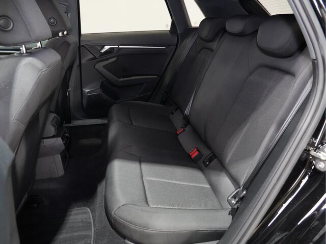 Audi A3 SPORTBACK 30 TFSI Pro Line S-Tronic PDC, Clima, Carplay / android 31