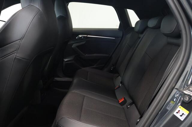 Audi A3 SPORTBACK 45 TFSI e S-Line Competition 245PK | Stoelverwarming | Carplay