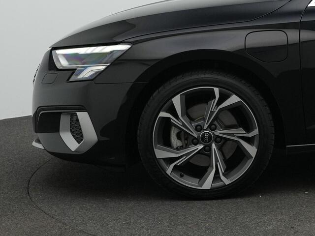 Audi A3 SPORTBACK 40 TFSI e 204 pk Advanced edition | Achteruitrijcamera | Stoelverwarming | Adaptive Cruise