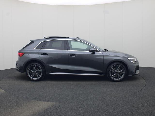 Audi A3 SPORTBACK 40 TFSIe 150kW/204PK S Edition · Panoramadak · Leder · Trekhaak · Garantie t/m 07-12-2028 of 100000km
