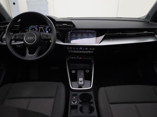 Audi A3 SPORTBACK 40 TFSIe 150kW/204PK S Line · Panoramadak · Cruise control adaptief · Drive select