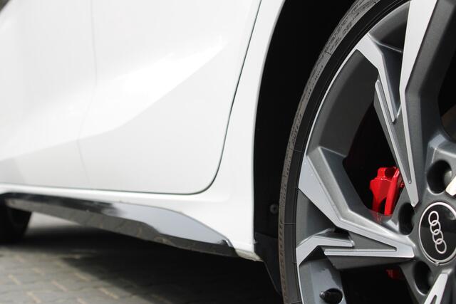 Audi A3 SPORTBACK 45 TFSI e S Edition - Volledig dealer onderhouden - Matrix - Adaptieve Cruise Control - 18 Inch - Virtueel cockpit - Zwart Hoogglans lijsten - Leuke frisse Audi - Achteruitrijcamera