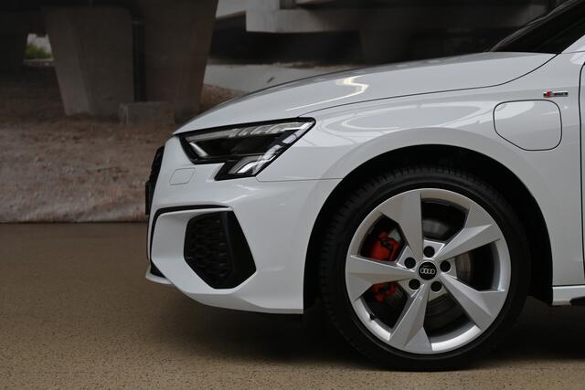 Audi A3 SPORTBACK 40 TFSIe 204pk S Edition | ACC | Keyless | Elek. klep | Trekhaak | 100% (Dealer) onderhouden label