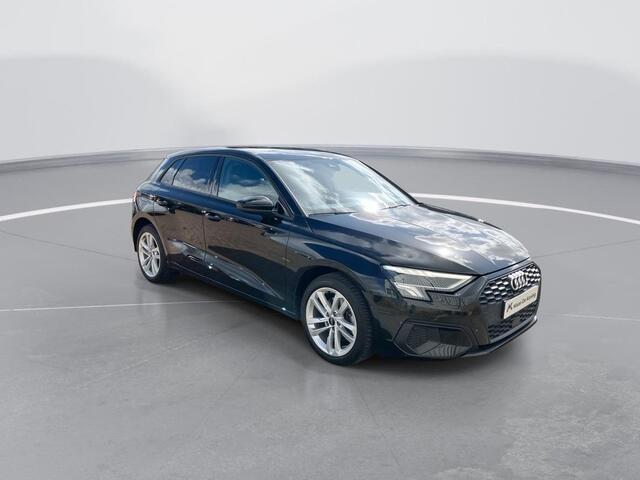 Audi A3 SPORTBACK 40 TFSIe 150kW/204PK · Leder · Camera · Apple/Android Car Play · Elektrische stoelverstelling · Navigatie · Stoelverwarming ·