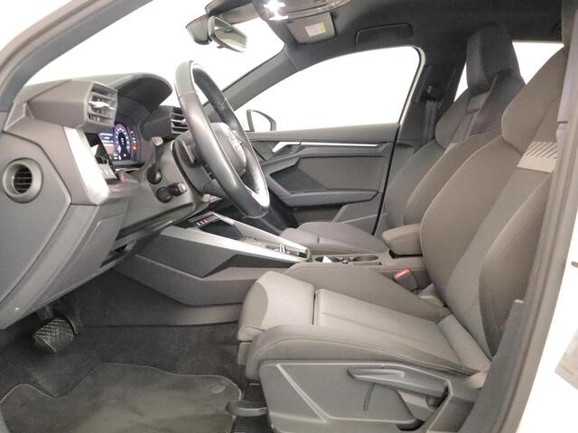 Audi A3 SPORTBACK 30 TFSI Advanced edition 110 pk S-tronic | Verlengde garantie | Navigatie | Parkeersensoren achter | Stoelverwarming |