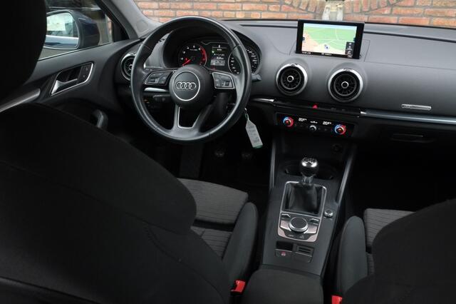 Audi A3 SPORTBACK 30 TFSI Sport Lease Edition, Trekhaak