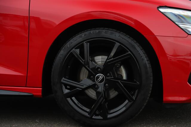 Audi A3 SPORTBACK 30 TFSI S edition Sport Black Edition Automaat LED Half Leder 18 inch LMV B&O Sound Stoelverwarming Clima Adaptive Cruise Navigatie Parkeersensor