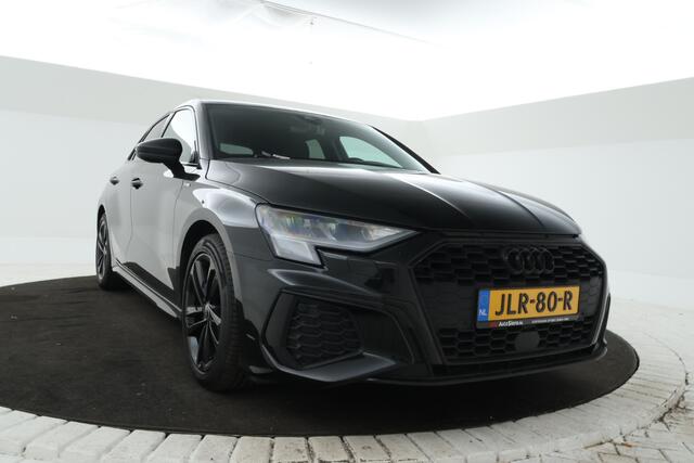 Audi A3 SPORTBACK 30 TFSI S edition Automaat, Navigatie, Full Black!