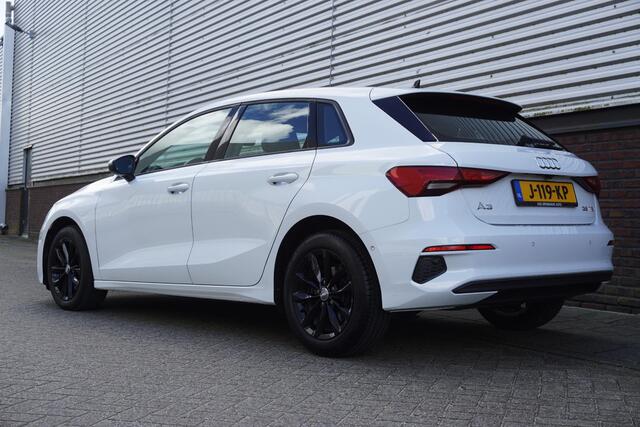 Audi A3 SPORTBACK 35 TFSI150PK/Digitaal Dashboard/Camera/Automatisch inparkeer hulpsysteem.