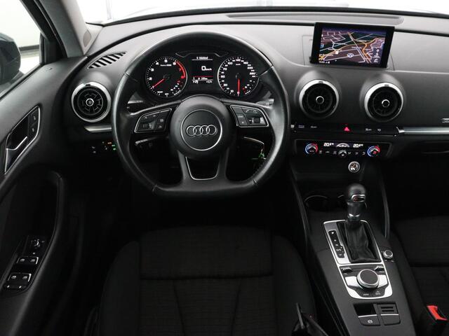 Audi A3 SPORTBACK 30 TFSI Sport | Sportstoelen | Full LED | Navigatie | Parkeerhulp | Climate control | Bluetooth | 17'' | Cruise control