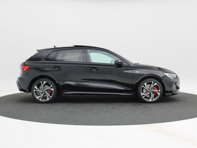 Audi A3 SPORTBACK 45 TFSi e 245 Pk S-Line Competition | Stoelverwarming | Panorama dak | Sonos Audio | Camera | Full LED | 18 Inch | 155 Km !!