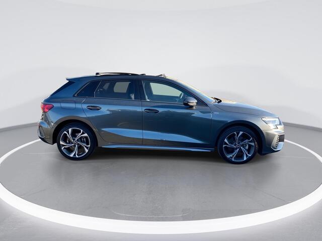 Audi A3 SPORTBACK 40 TFSIe 150kW/204PK S Line · Panoramadak · Camera · Stoelverwarming · Bang & Olufsen · Head-up display · Apple/Android Car Play · Leder/Stof · Drive select