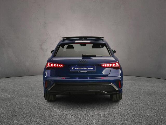 Audi A3 SPORTBACK 40 TFSI e S edition | Panoramadak | Adaptive cruise control | Elektrische achterklep | Achteruitrijcamera | Navigatie | SONOS audio