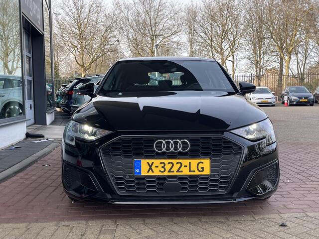 Audi A3 SPORTBACK 30 TFSI Pro Line / Climatronic / PDC Achter / Metalic lak / 16'' LMV