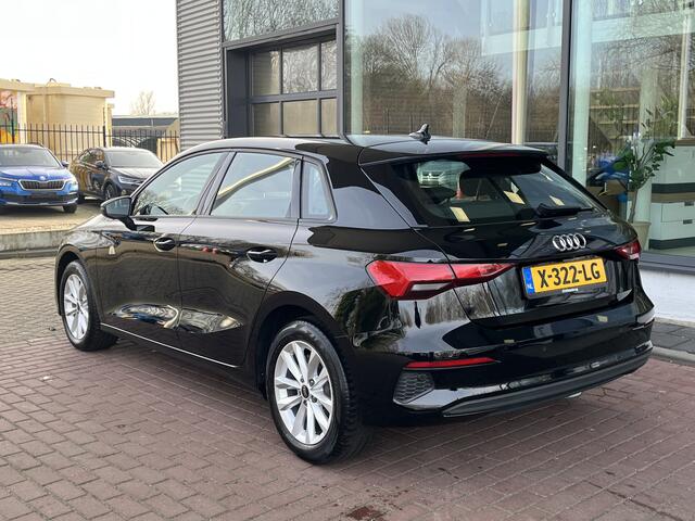 Audi A3 SPORTBACK 30 TFSI Pro Line / Climatronic / PDC Achter / Metalic lak / 16'' LMV