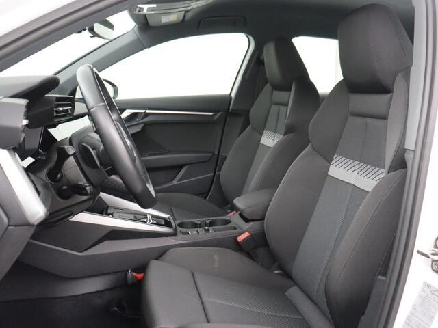 Audi A3 SPORTBACK 35 TFSI Advanced edition | Sportstoelen | Virtual Cockpit | Carplay | Navigatie | Full LED | Parkeerhulp | Climate control | Cruise control | Bluetooth | DAB