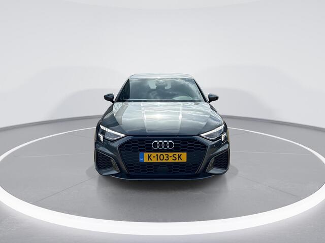 Audi A3 SPORTBACK 35 TFSI 150pk S edition · Trekhaak · Apple/Android Car Play · Adaptive Cruise Control · 18'' Velgen · Navigatie · Parkeersensoren ·