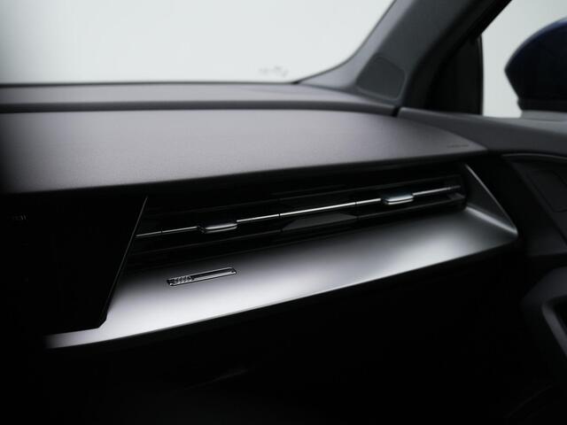 Audi A3 SPORTBACK 35 TFSI 150 pk S-tronic Advanced edition | Sportstoelen | Navigatie | Carplay | Parkeersensoren achter | 1e eigenaar